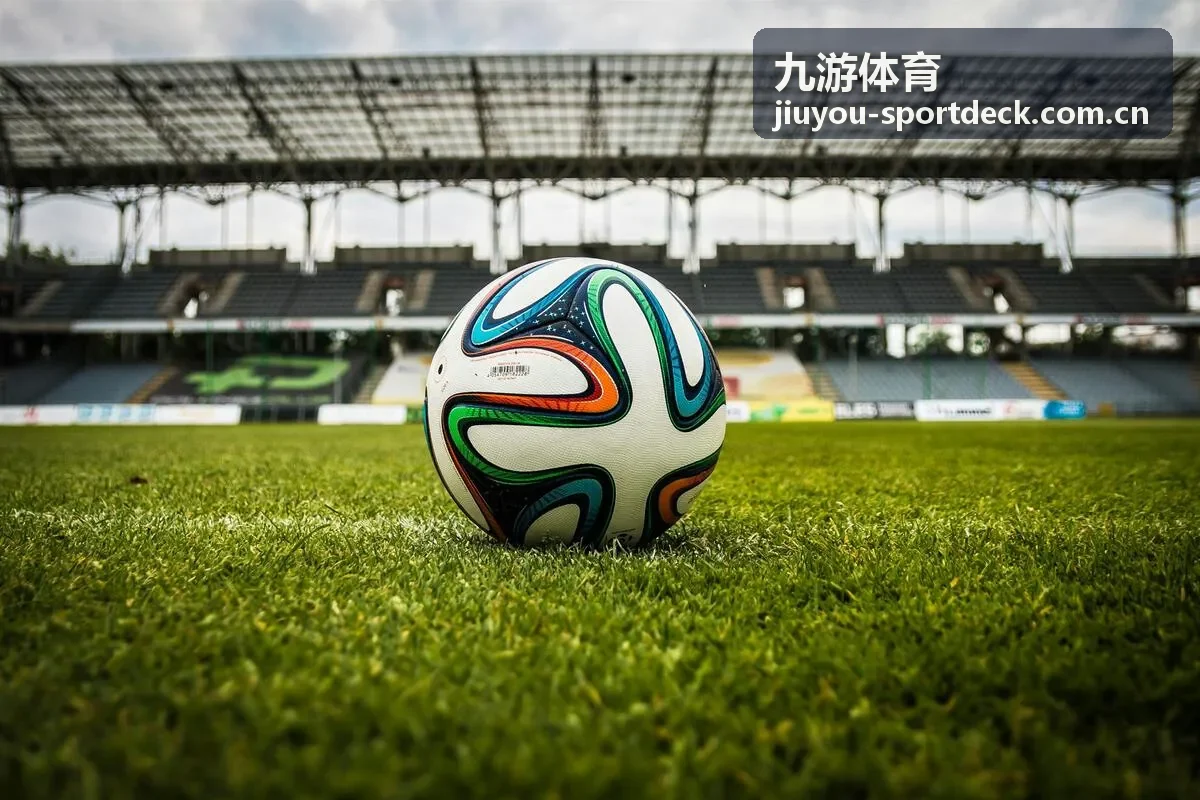九游体育武侯网球场红土场地